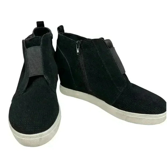 Steve Madden Wavery Sneaker Booties Black Suede Wedge Heel Zip Up Size 7 - Picture 8 of 9